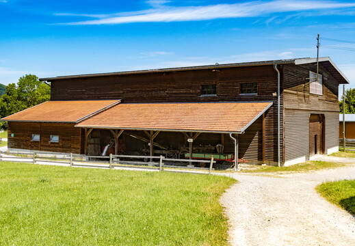 Holzlagerhalle mit Feuerwehrmuseum