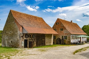 Weinbauernhaus aus Verrenberg und Scheune aus Möhring