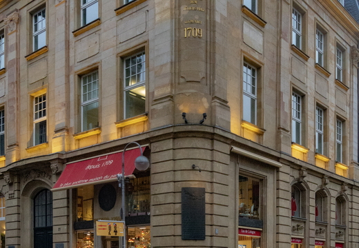 Parfümerie "Farina Gegenüber"